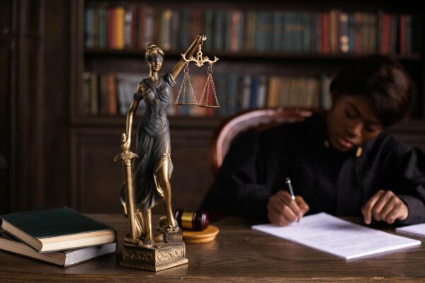 Omuwa Odiodio: Why Young Lawyers Need to Learn Business Thinking