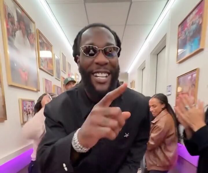 Burna Boy Electrifies Jennifer Hudson Show with Iconic Nigerian Entrance!