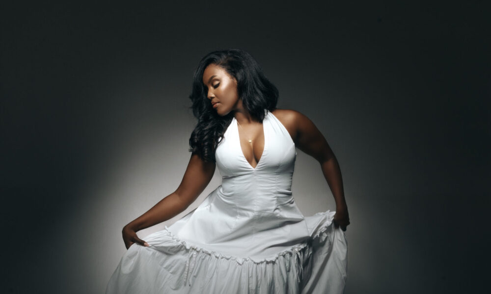 Nikita Kering performing