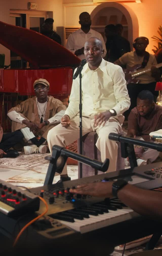 Dunsin Oyekan & Theophilus Sunday’s “Baruch Hashem Adonai” Is the Worship Song You Need