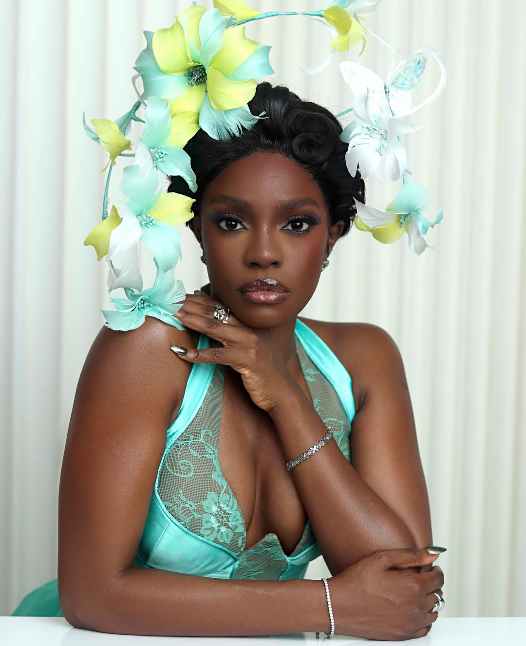 Beverly Osu Gave Teal Green a Whole New Mood With This Corset Look
