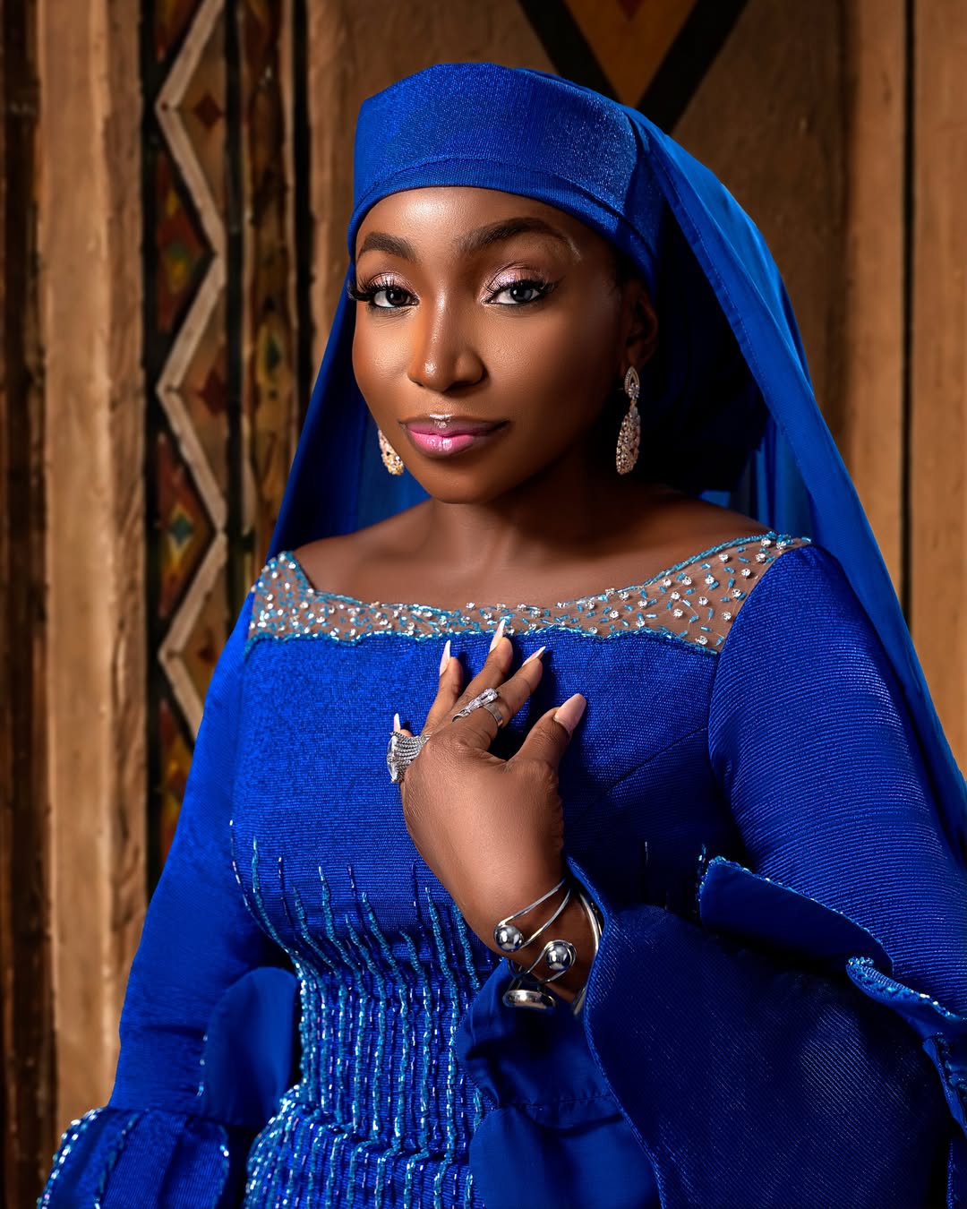 Omowunmi Dada’s Royal Blue Look at the “Okanjuwa” Premiere Is Giving Northern Nigerian Royalty