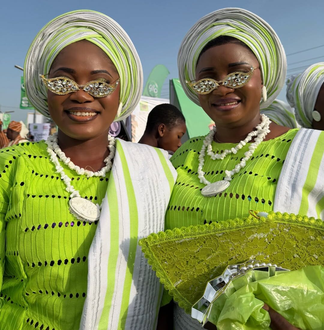 Bùbá and Ìró Take Centre Stage at Ojude Oba 2026: See the Stunning Aso-Oke, Lace & Adire Styles