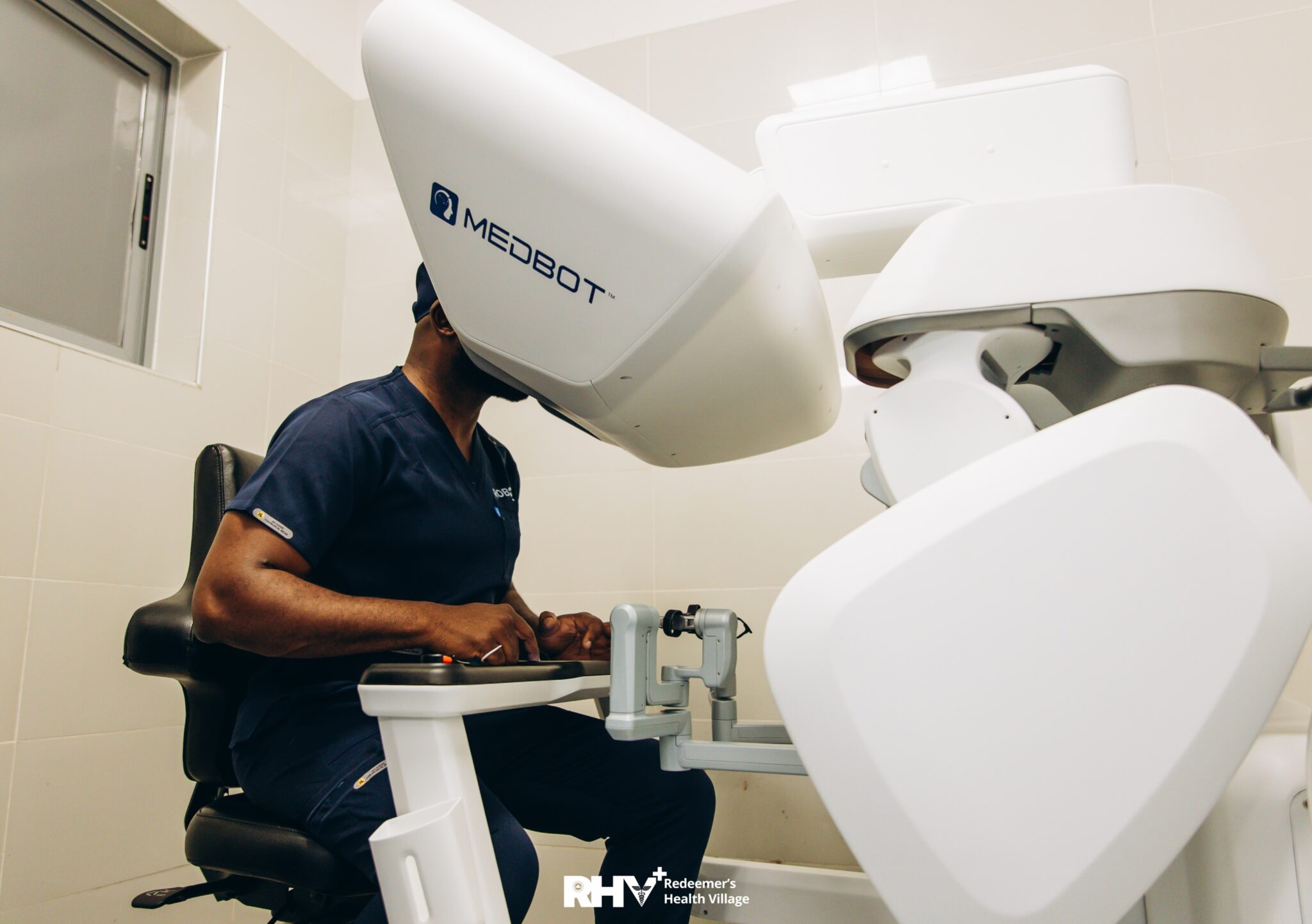 Nigeria’s First Tele-Robotic Surgery Successfully Performed at Redeemer ...
