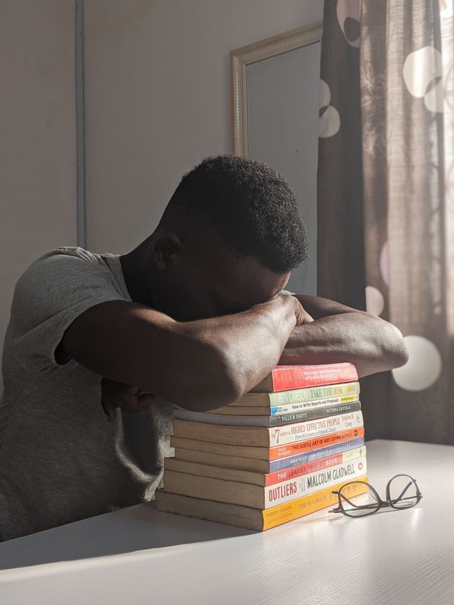 BN Prose: Is Grammar Still a Legal Tender in This Country? By Toyosi Onikosi